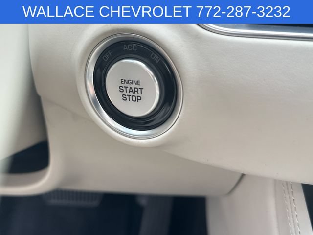 Used 2020 Genesis G90 3.3T Premium RWD image 16