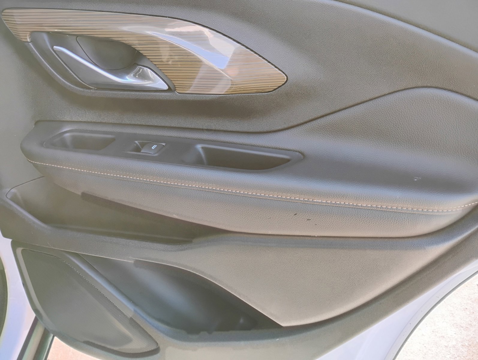 Used 2020 GMC Terrain SLE image 21