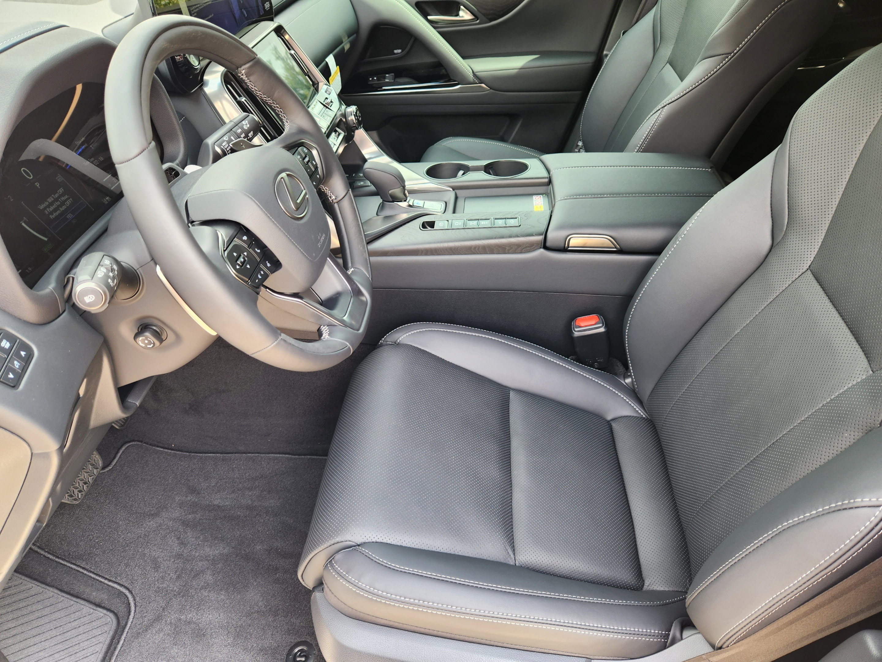 New 2026 Lexus LX 700h Luxury AWD/4WD image 5
