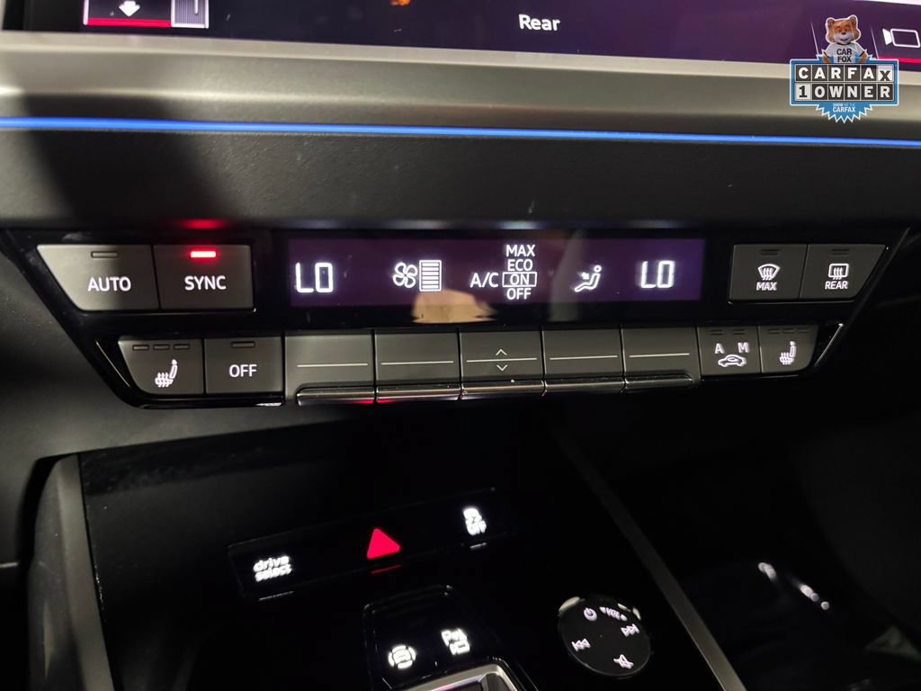 Used 2025 Audi Q4 e-tron Premium Plus w/ Premium Plus AWD/4WD image 21