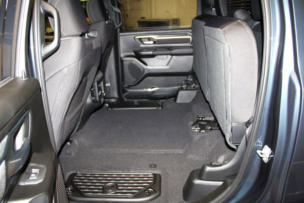 New 2026 RAM 1500 4x4 Crew Cab image 29