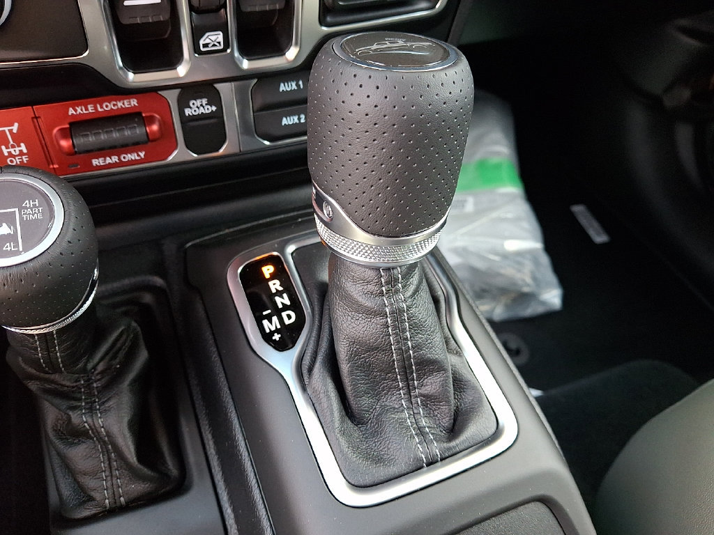 New 2026 Jeep Gladiator Mojave AWD/4WD image 11