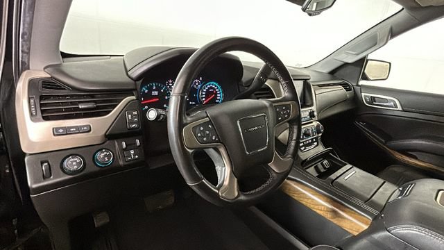 Used 2020 GMC Yukon XL Denali w/ Open Road Package AWD/4WD image 14