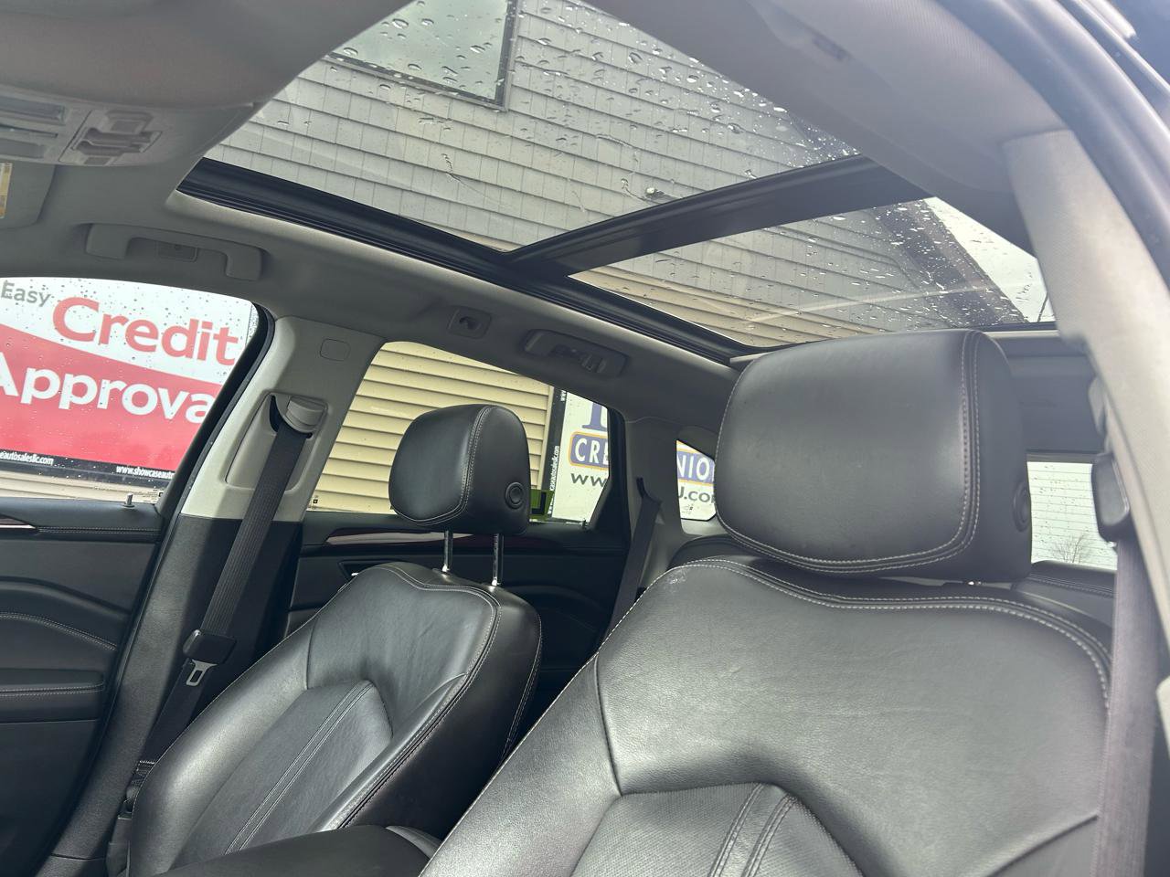 Used 2015 Cadillac SRX Luxury w/ Driver Awareness Package AWD/4WD image 18