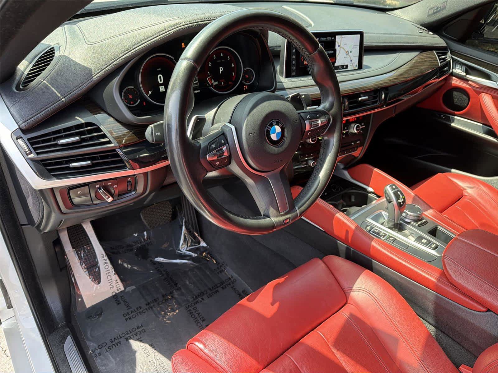 Used 2019 BMW X6 sDrive35i w/ M Sport Package RWD image 2