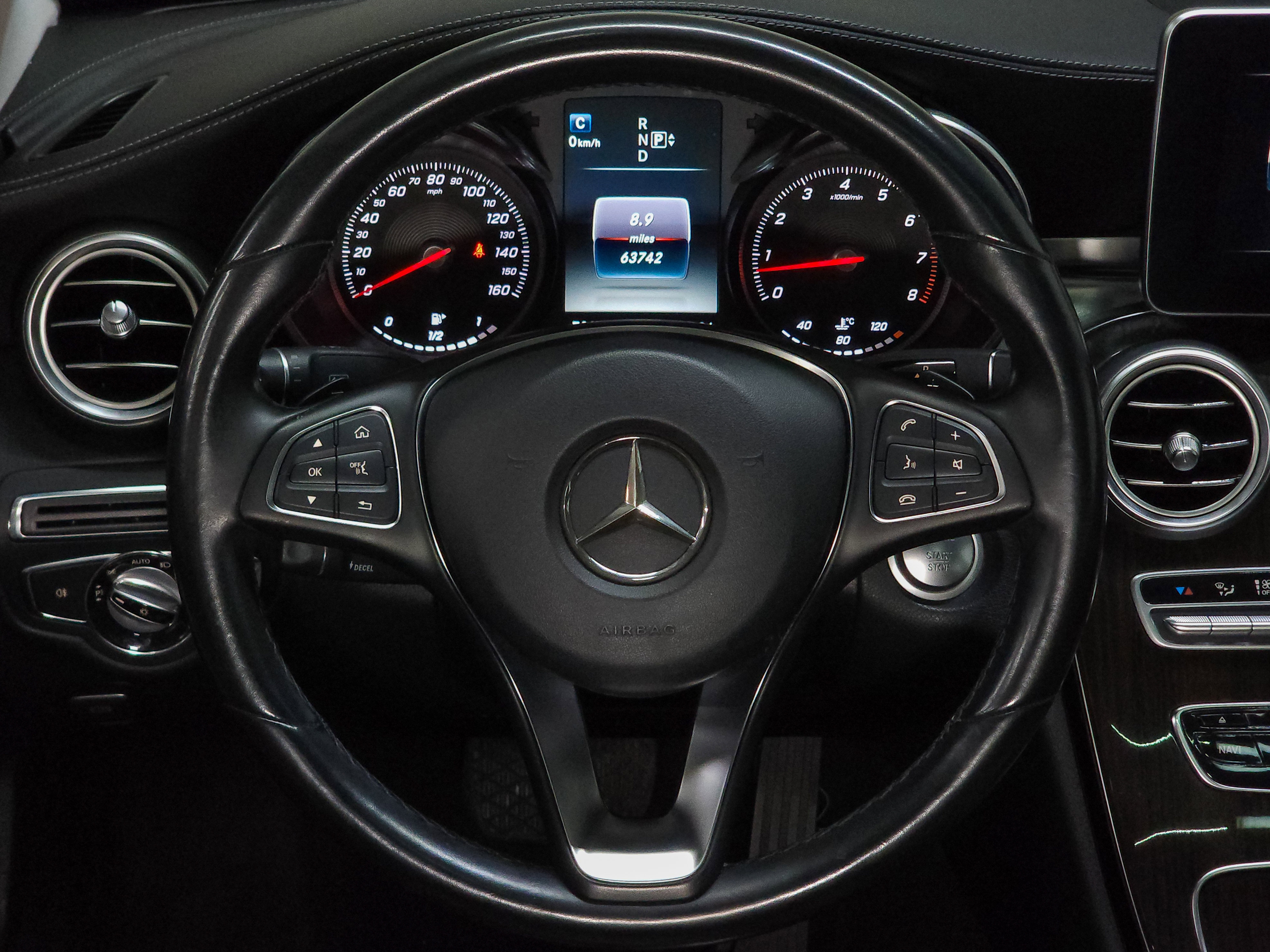 Used 2015 Mercedes-Benz C 300 4MATIC Sedan image 24