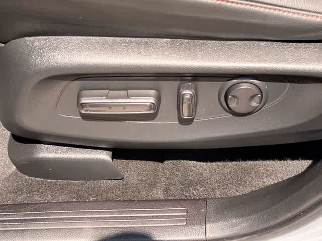 Used 2025 Honda CR-V Sport Touring image 31