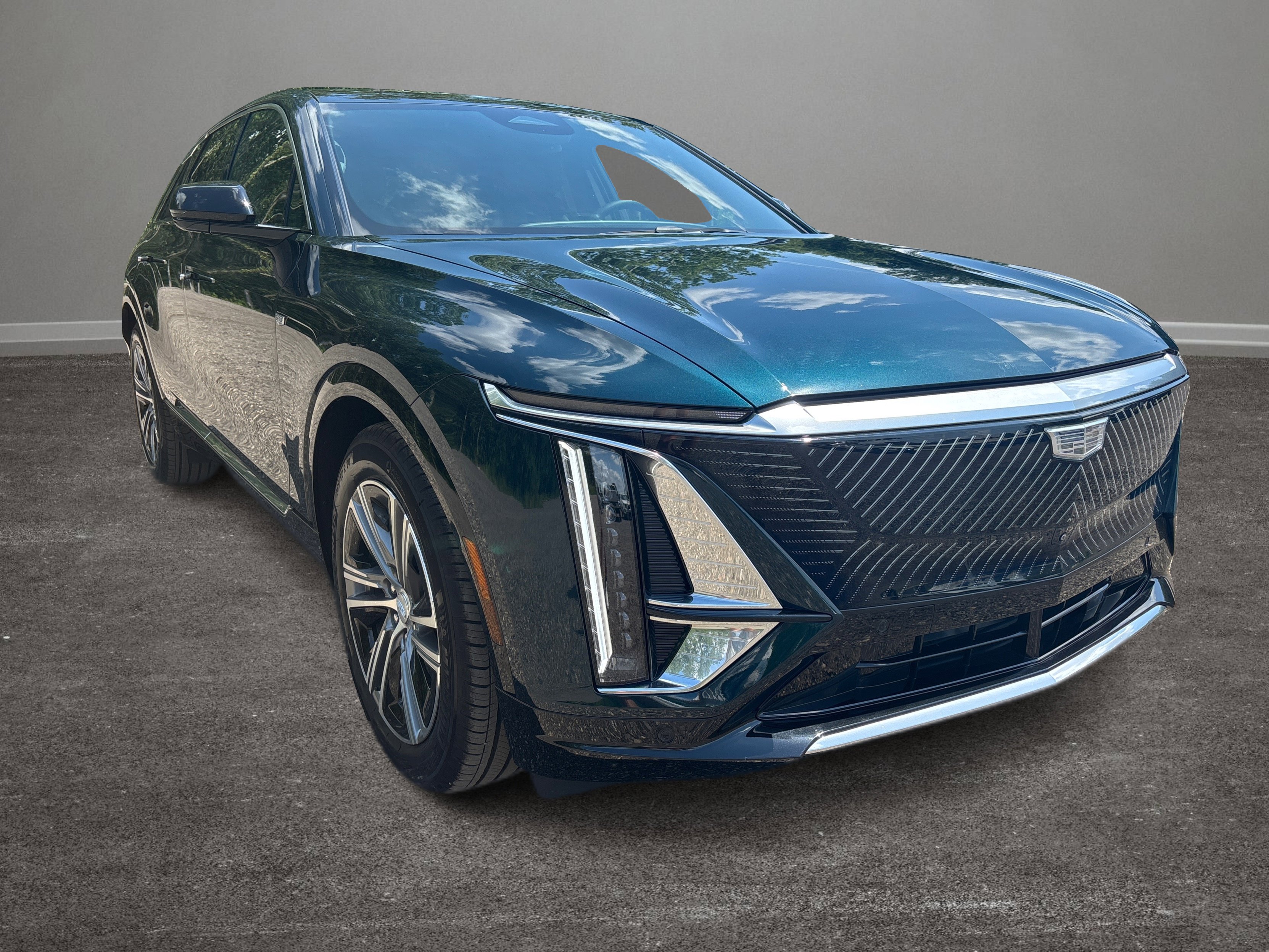 Used 2024 Cadillac Lyriq Luxury image 40