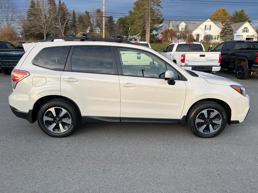 Used 2018 Subaru Forester 2.5i Premium w/ All-Weather Package AWD/4WD image 2