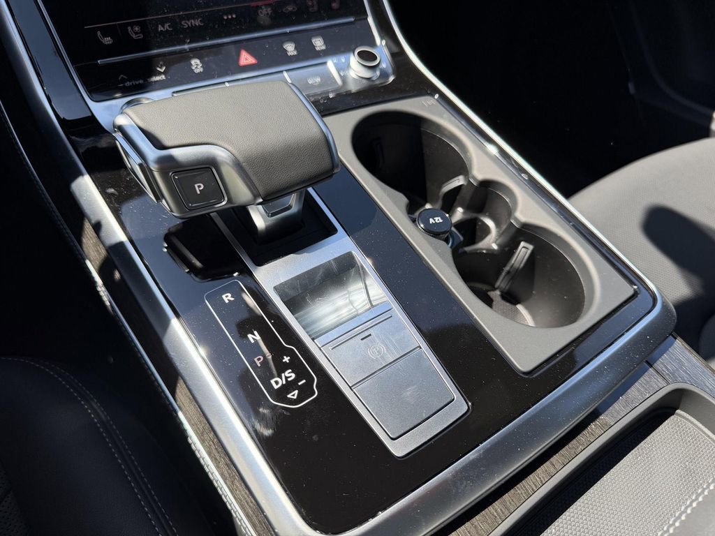 New 2026 Audi Q7 3.0T Premium Plus AWD/4WD image 21