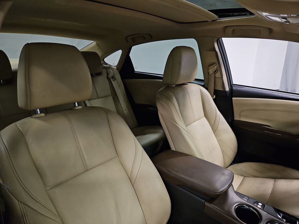 Used 2016 Toyota Avalon XLE Premium image 27