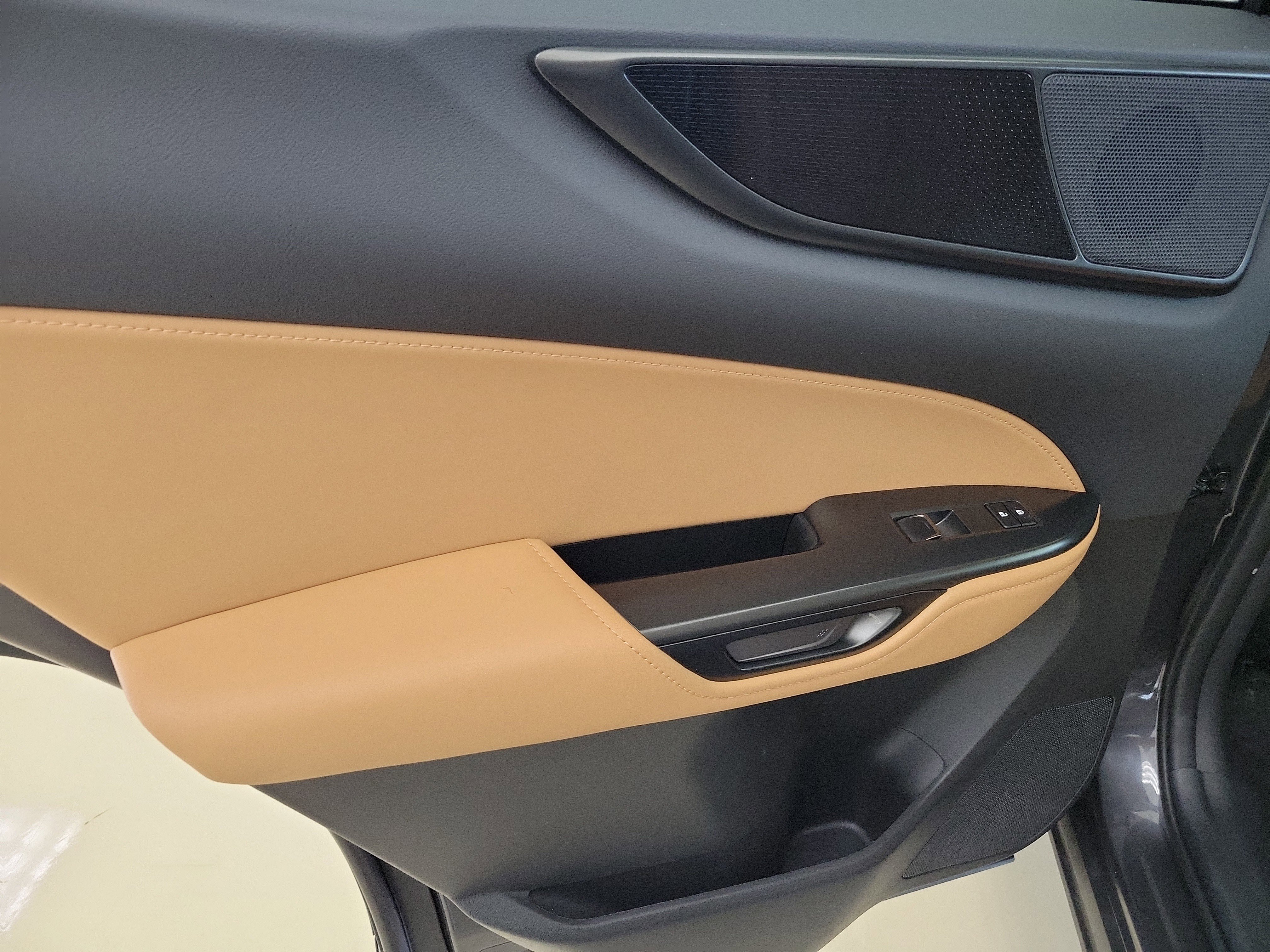 Used 2024 Lexus NX 250 FWD w/ Cold Area Package image 13