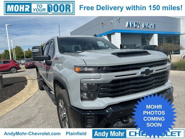 Used 2024 Chevrolet Silverado 2500 Custom w/ Custom Value Package image 2