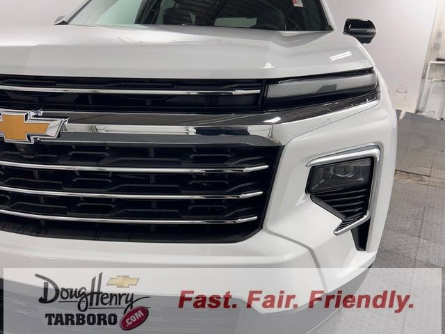 New 2026 Chevrolet Traverse LT w/ Driver Confidence Package image 13