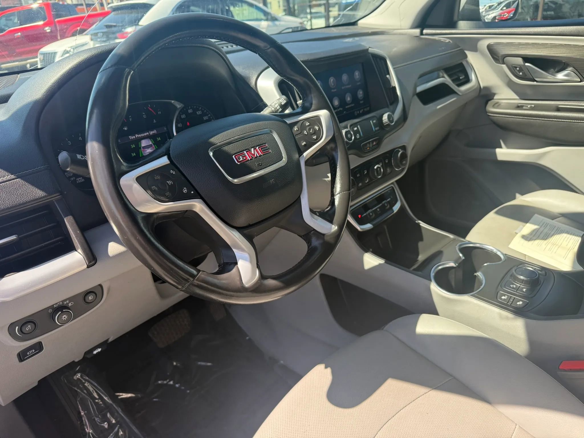 Used 2022 GMC Terrain SLT AWD/4WD image 9