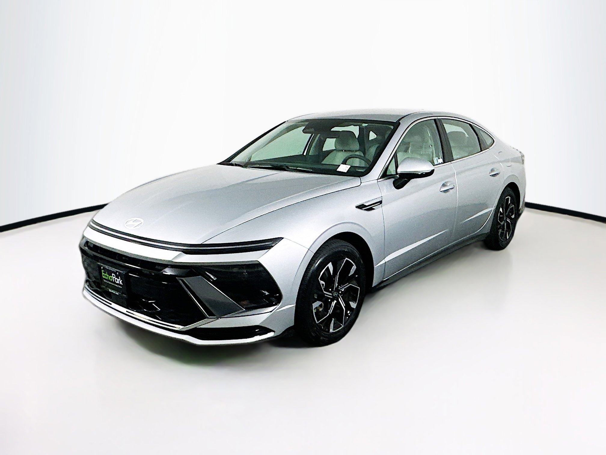 Used 2025 Hyundai Sonata SEL image 3