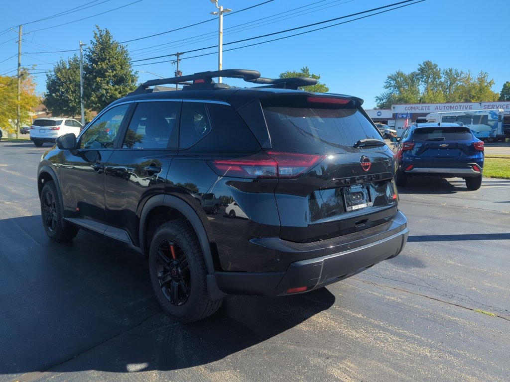 Used 2025 Nissan Rogue SV w/ Rock Creek Premium Package AWD/4WD image 7