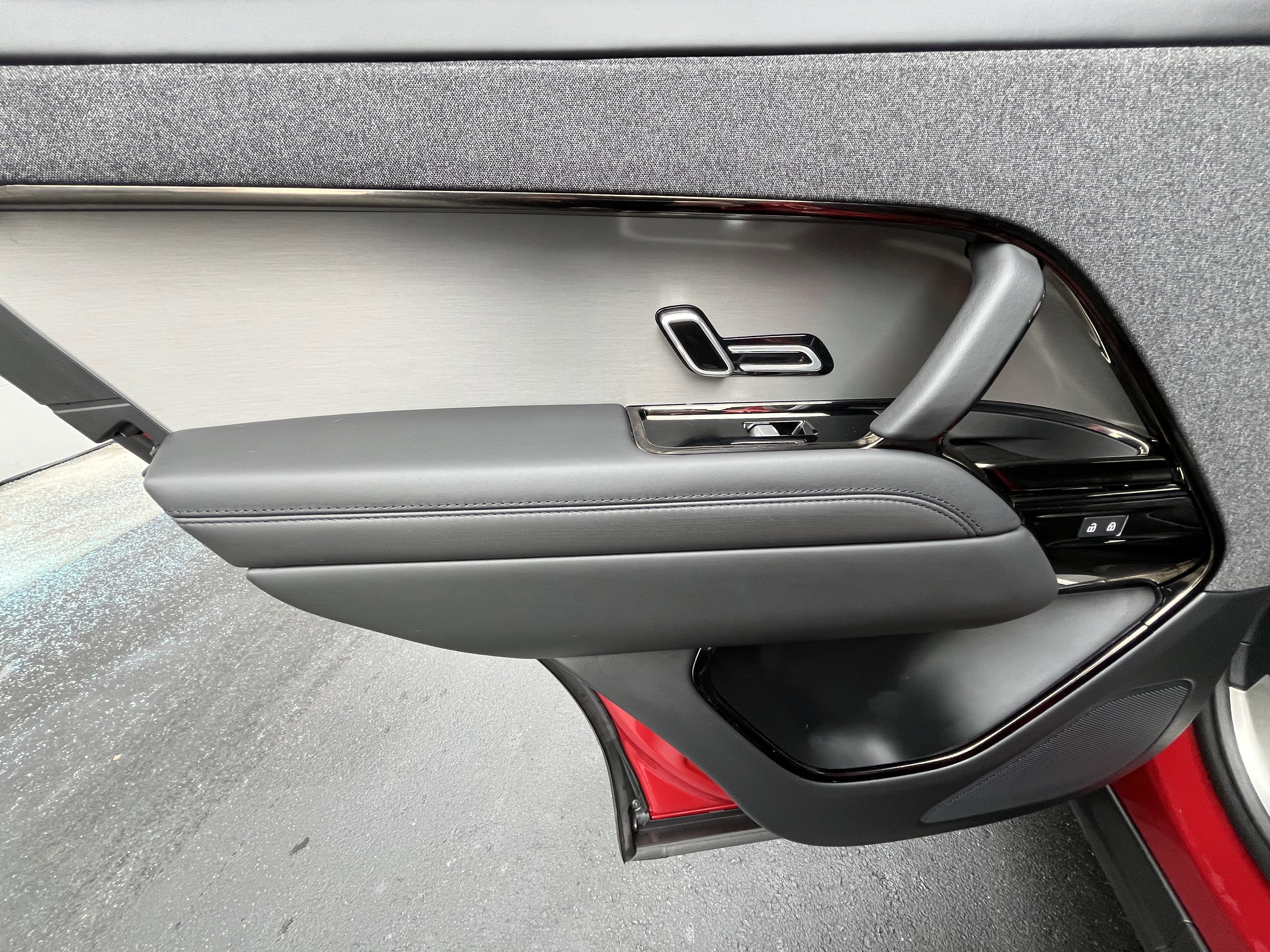 Certified 2023 Land Rover Range Rover Sport SE image 25