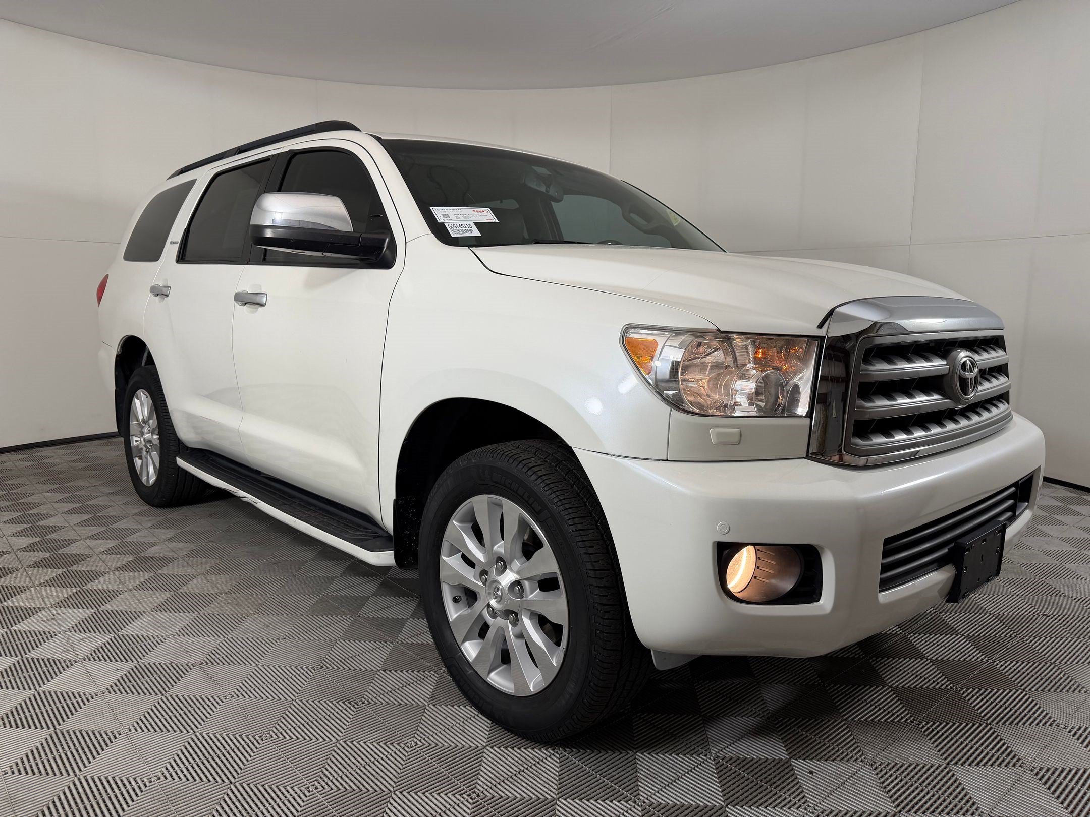 Used 2016 Toyota Sequoia Platinum AWD/4WD image 6