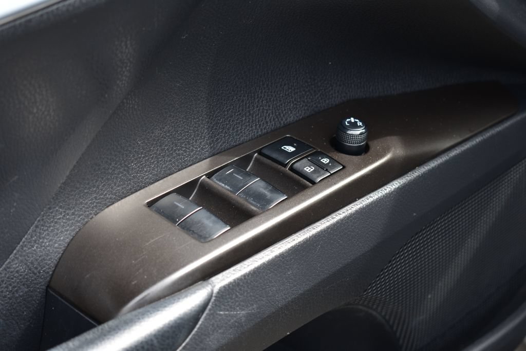 Used 2023 Toyota Camry SE FWD image 14