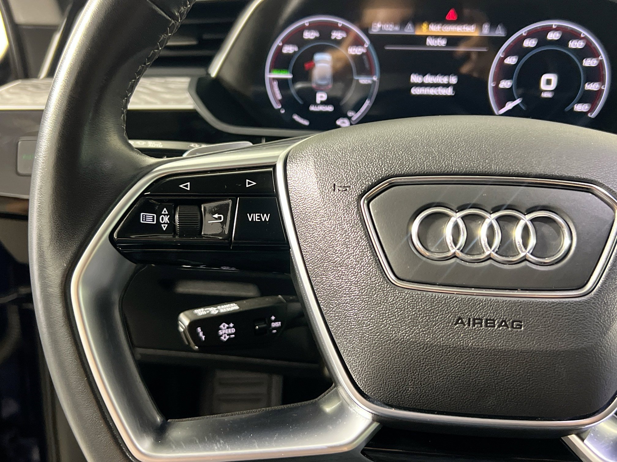 Used 2022 Audi e-tron Premium w/ Convenience Plus Package image 18