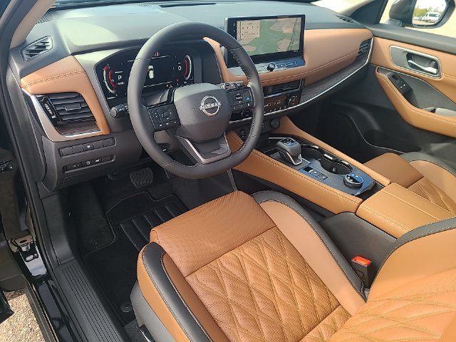 New 2026 Nissan Rogue Platinum AWD/4WD image 13