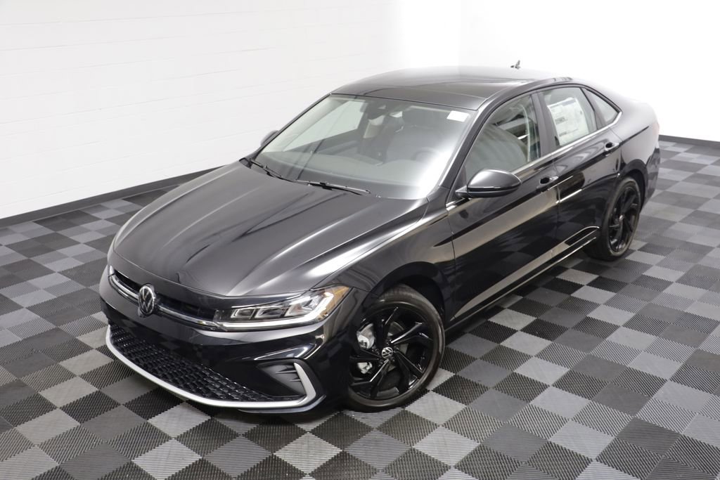 New 2026 Volkswagen Jetta SE FWD image 2