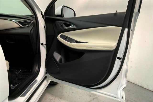 Used 2023 Buick Encore GX Select w/ Sport Touring Package image 23