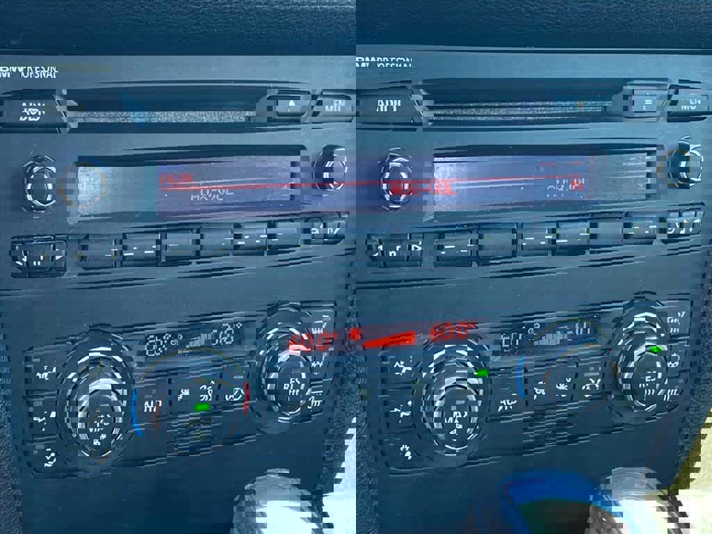 Used 2009 BMW 328i Convertible image 14