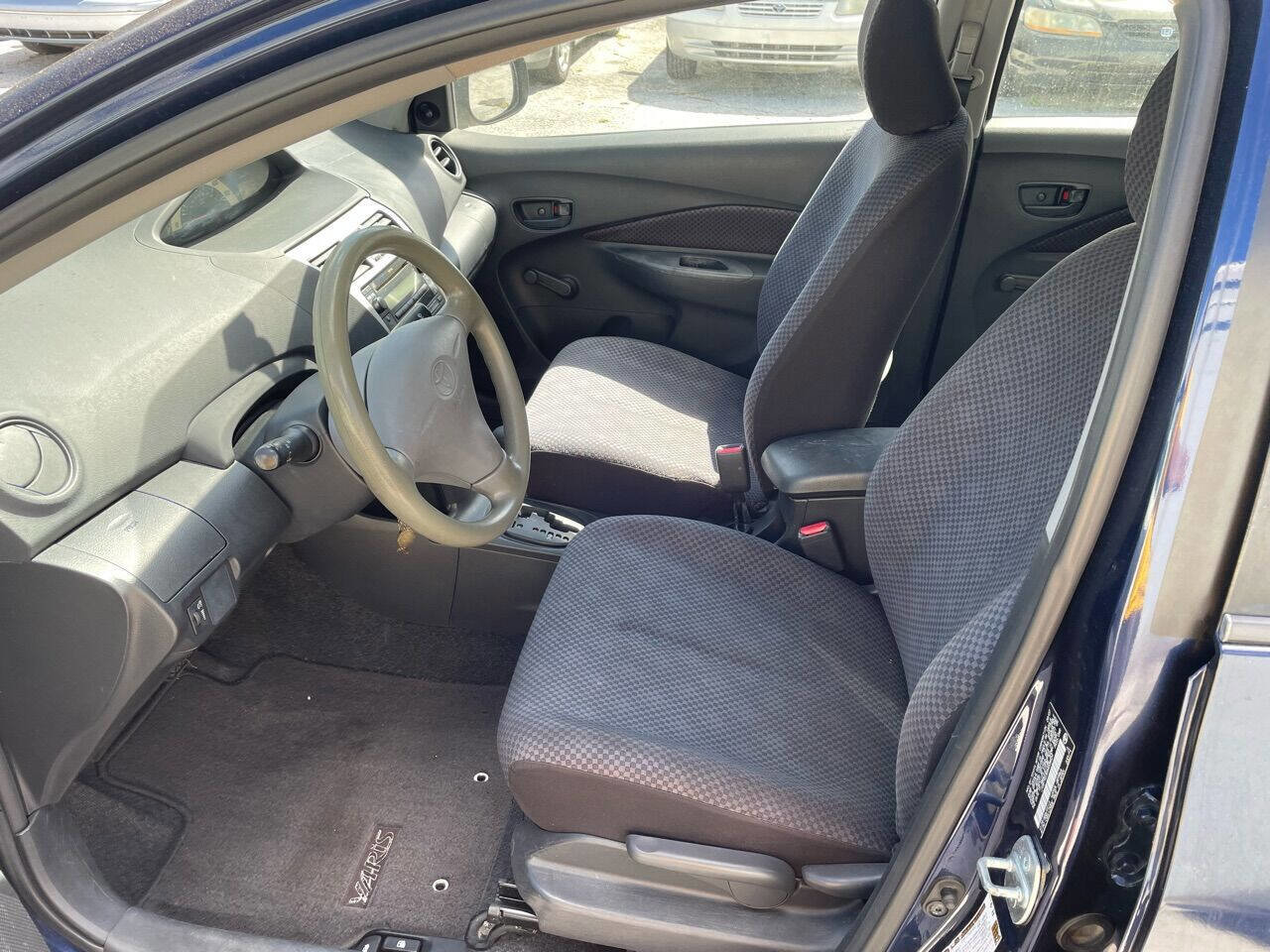 Used 2008 Toyota Yaris Sedan FWD image 6