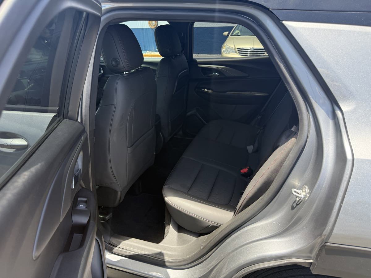 Used 2023 Chevrolet TrailBlazer RS image 11