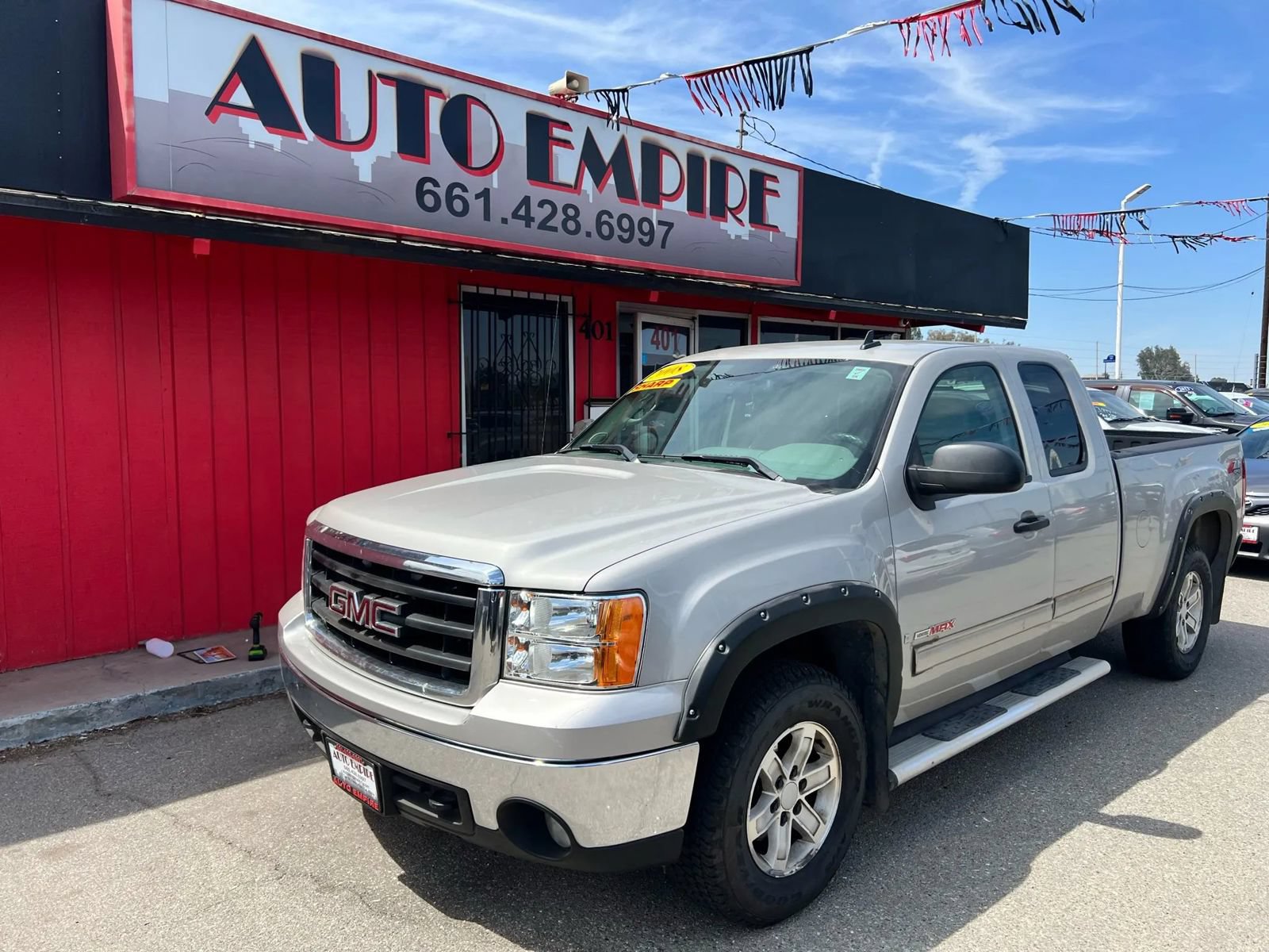 Used 2008 GMC Sierra 1500 SLE w/ SLE1 Preferred Package AWD/4WD image 2