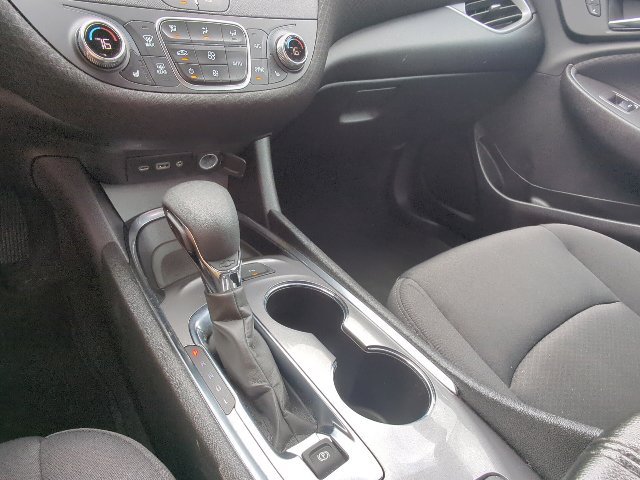 Used 2025 Chevrolet Malibu LT FWD image 17