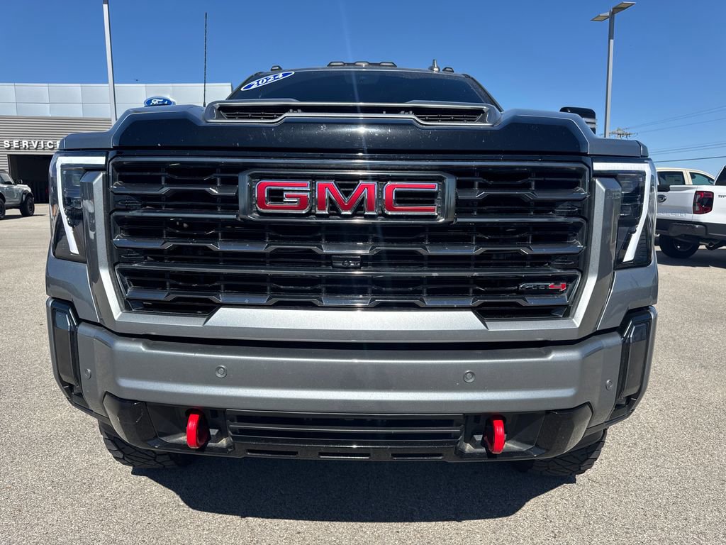 Used 2024 GMC Sierra 2500 AT4 w/ AT4 Premium Plus Package AWD/4WD image 10