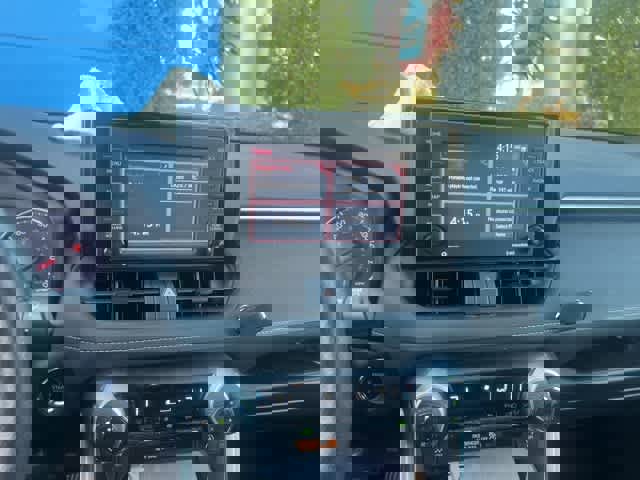 Used 2020 Toyota RAV4 XLE image 3