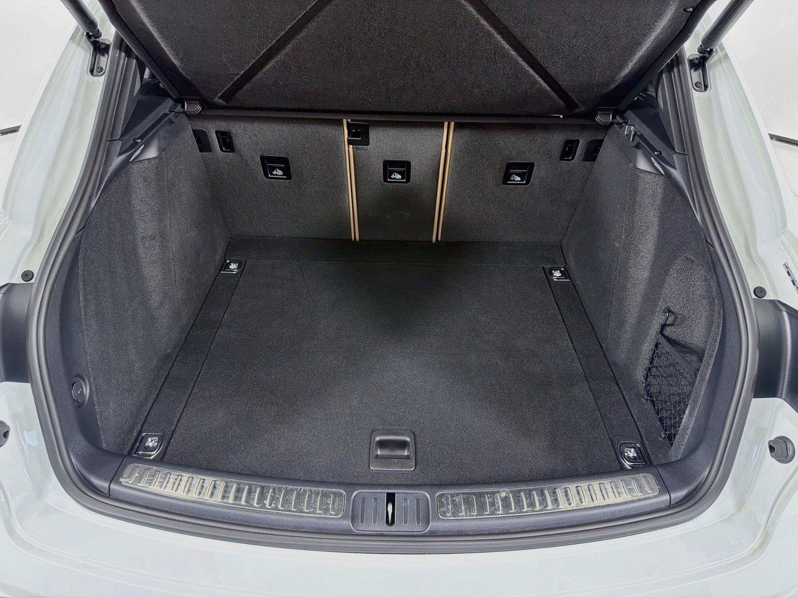 Certified 2026 Porsche Macan Turbo AWD/4WD image 25