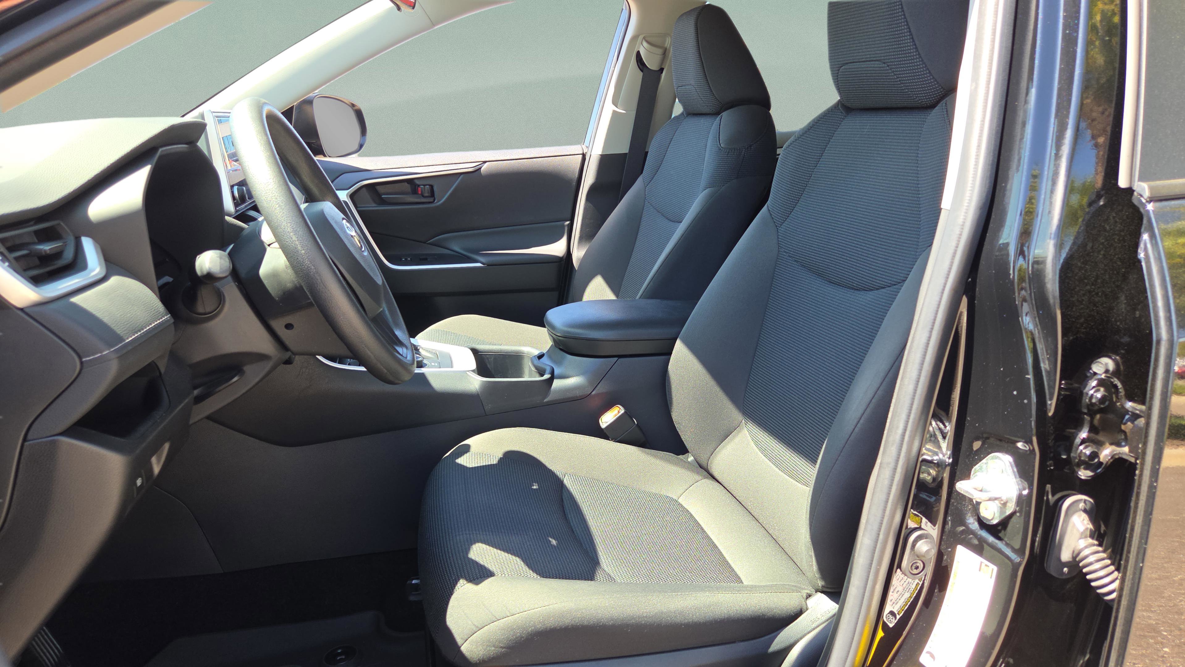 Certified 2025 Toyota RAV4 LE image 14