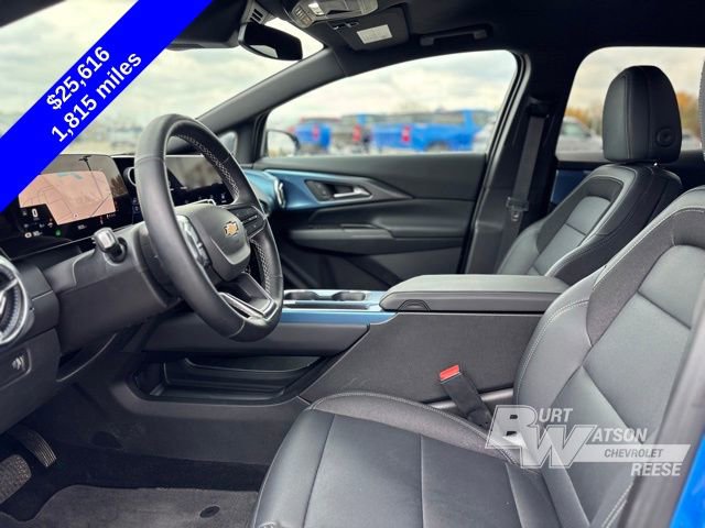 Used 2025 Chevrolet Equinox EV LT w/ Convenience Package image 11