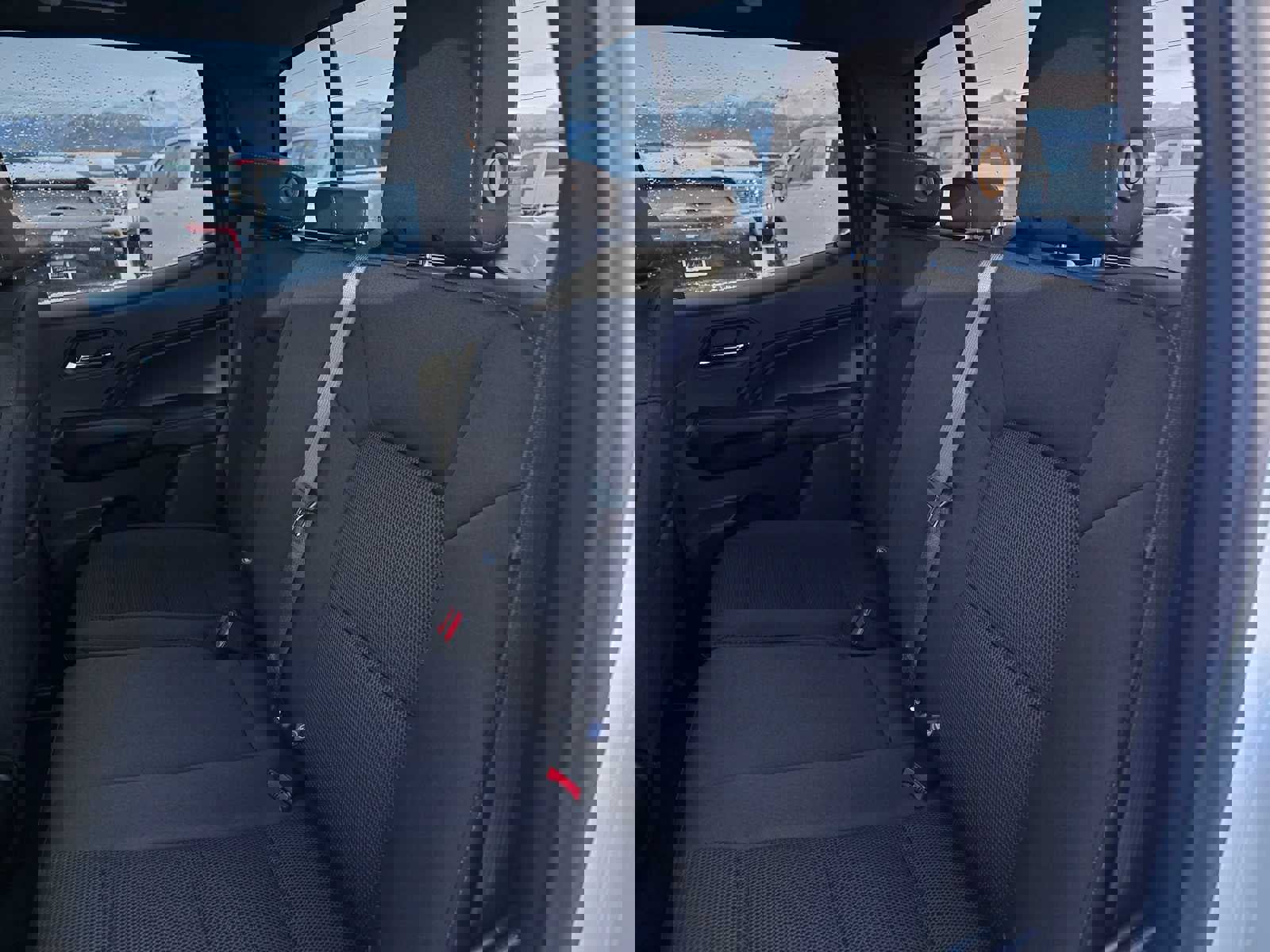 New 2024 Chevrolet Colorado LT w/ LT Convenience Package II image 18