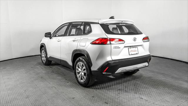 Used 2024 Toyota Corolla Cross L FWD image 8