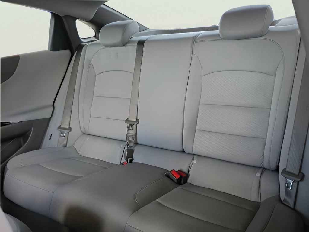 Used 2021 Chevrolet Malibu LS FWD image 17