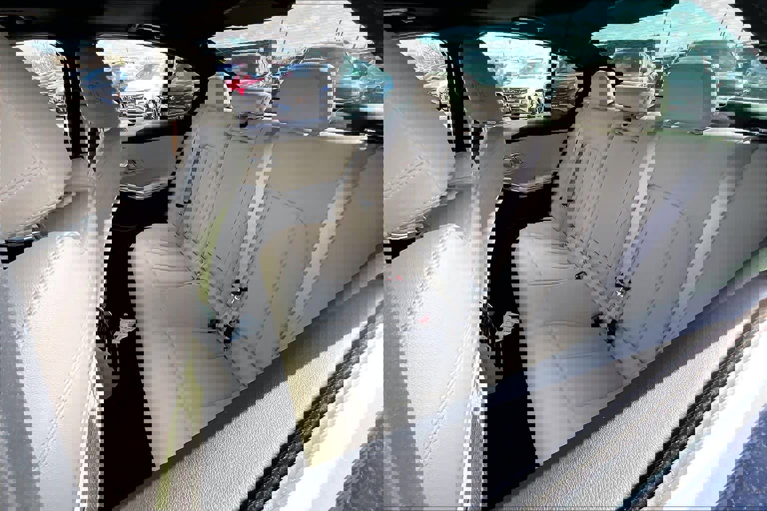 Used 2021 BMW 330i Sedan w/ Premium Package image 36