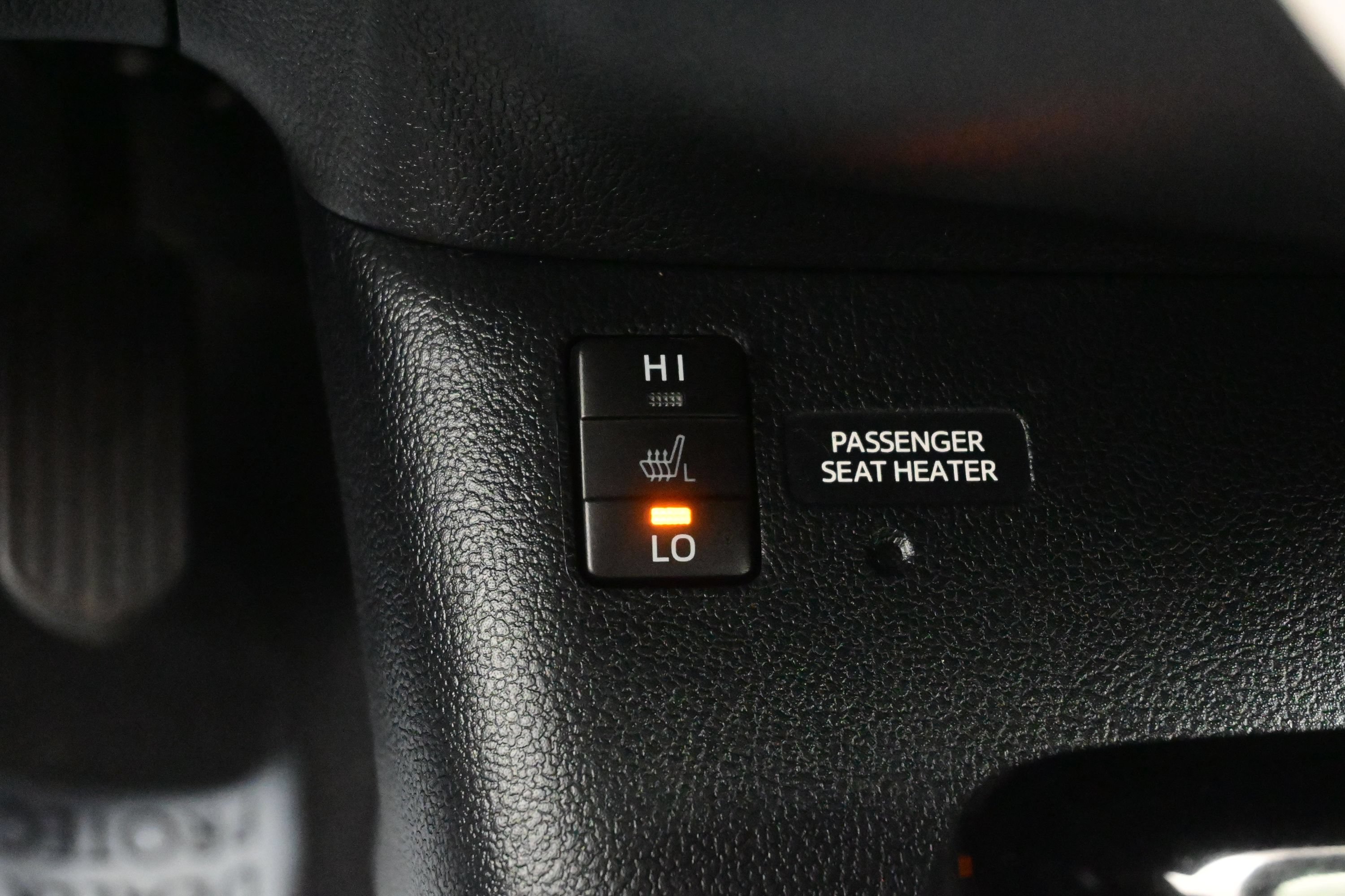 Used 2017 Toyota Prius Four w/ Advanced Technology Package FWD image 25