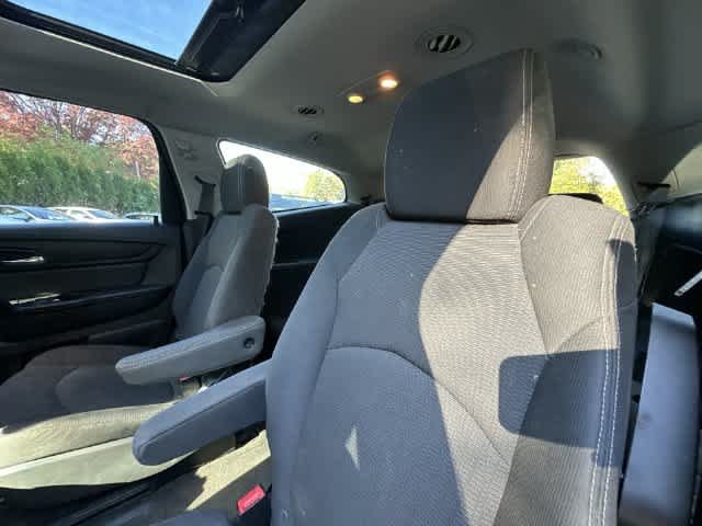 Used 2016 Chevrolet Traverse LT w/ Style and Technology Package AWD/4WD image 14