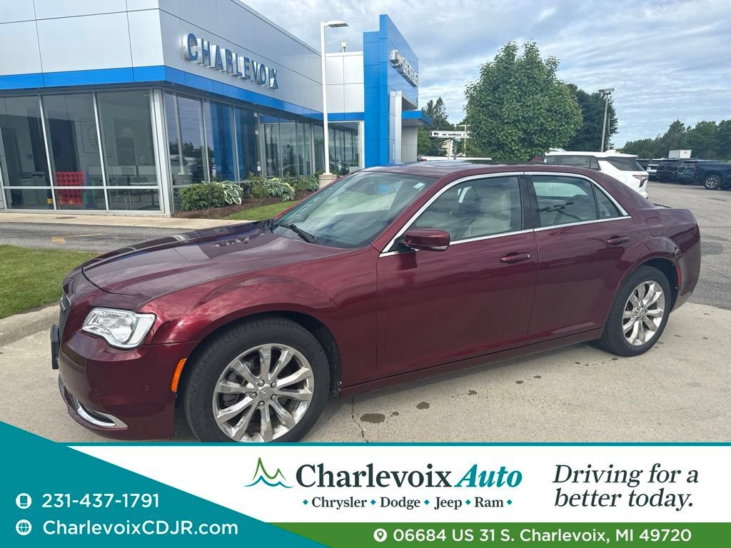 Used 2017 Chrysler 300 Limited w/ 300 Premium Group AWD/4WD image 1