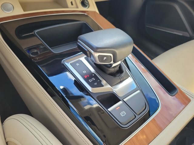 Used 2021 Audi Q5 Prestige w/ Prestige Package image 31