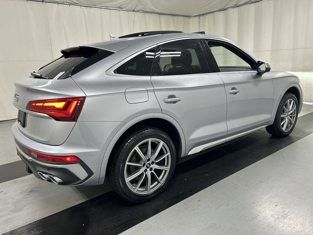 Used 2022 Audi SQ5 Premium w/ Convenience Package image 2