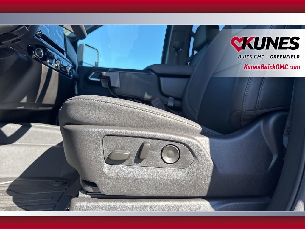 New 2025 GMC Sierra 3500 SLT image 20