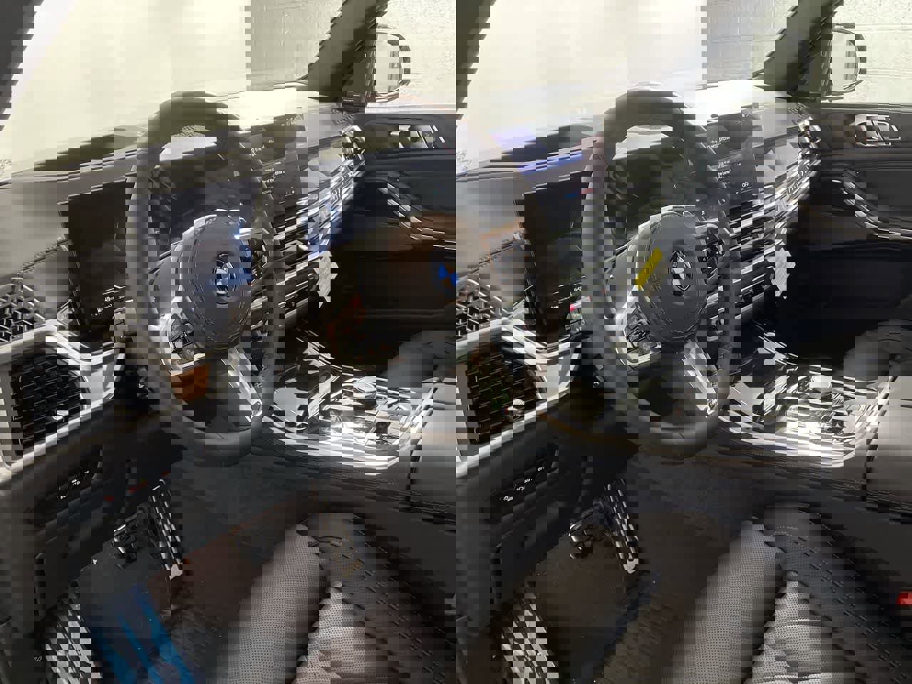 Certified 2024 BMW X5 xDrive40i w/ M Sport Package image 12