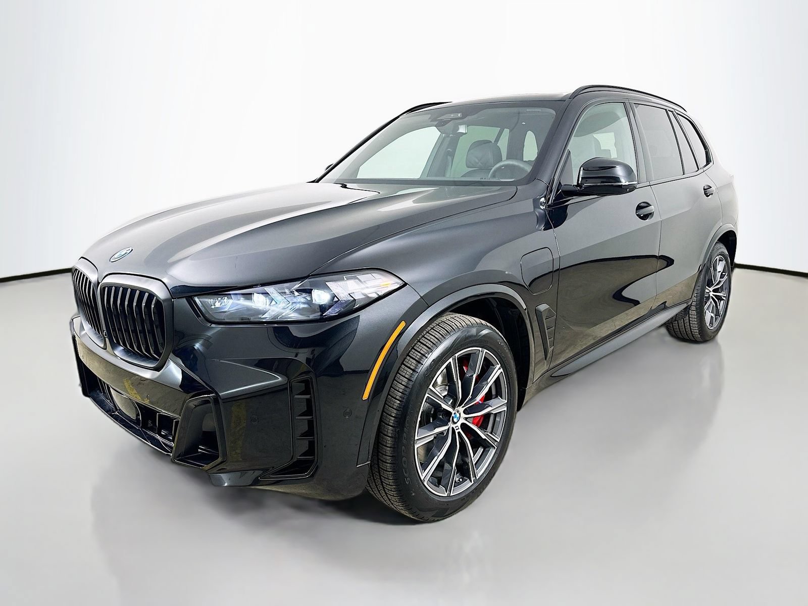 New 2026 BMW X5 xDrive50e w/ M Sport Package